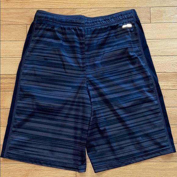 TEK Gear Drytek Elastic Waist Gym Shorts - Picture 3 of 6